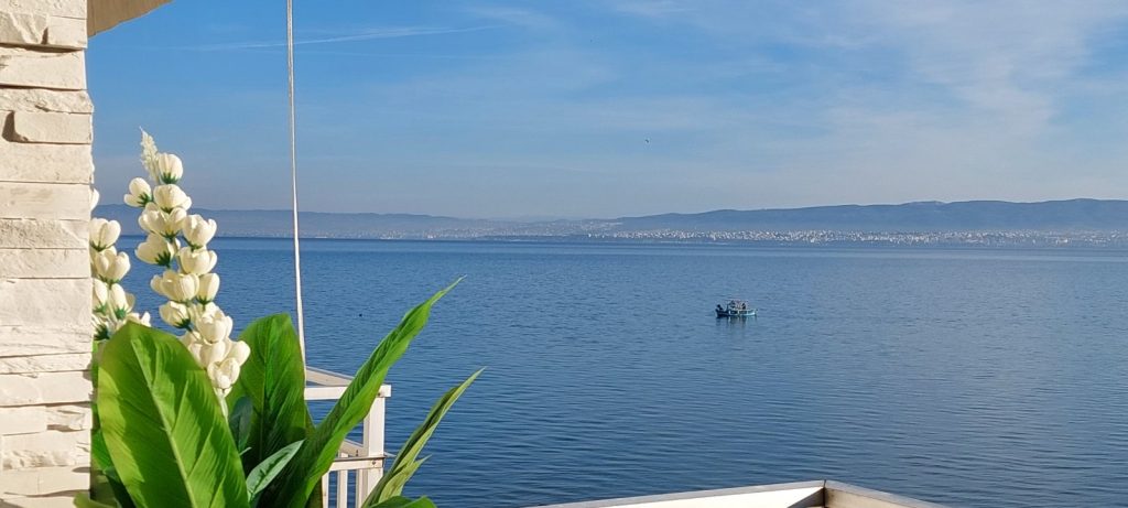 Apartman u Perei sa pogledom na more