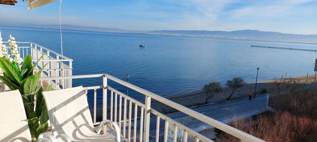 Apartman u Perei sa pogledom na more